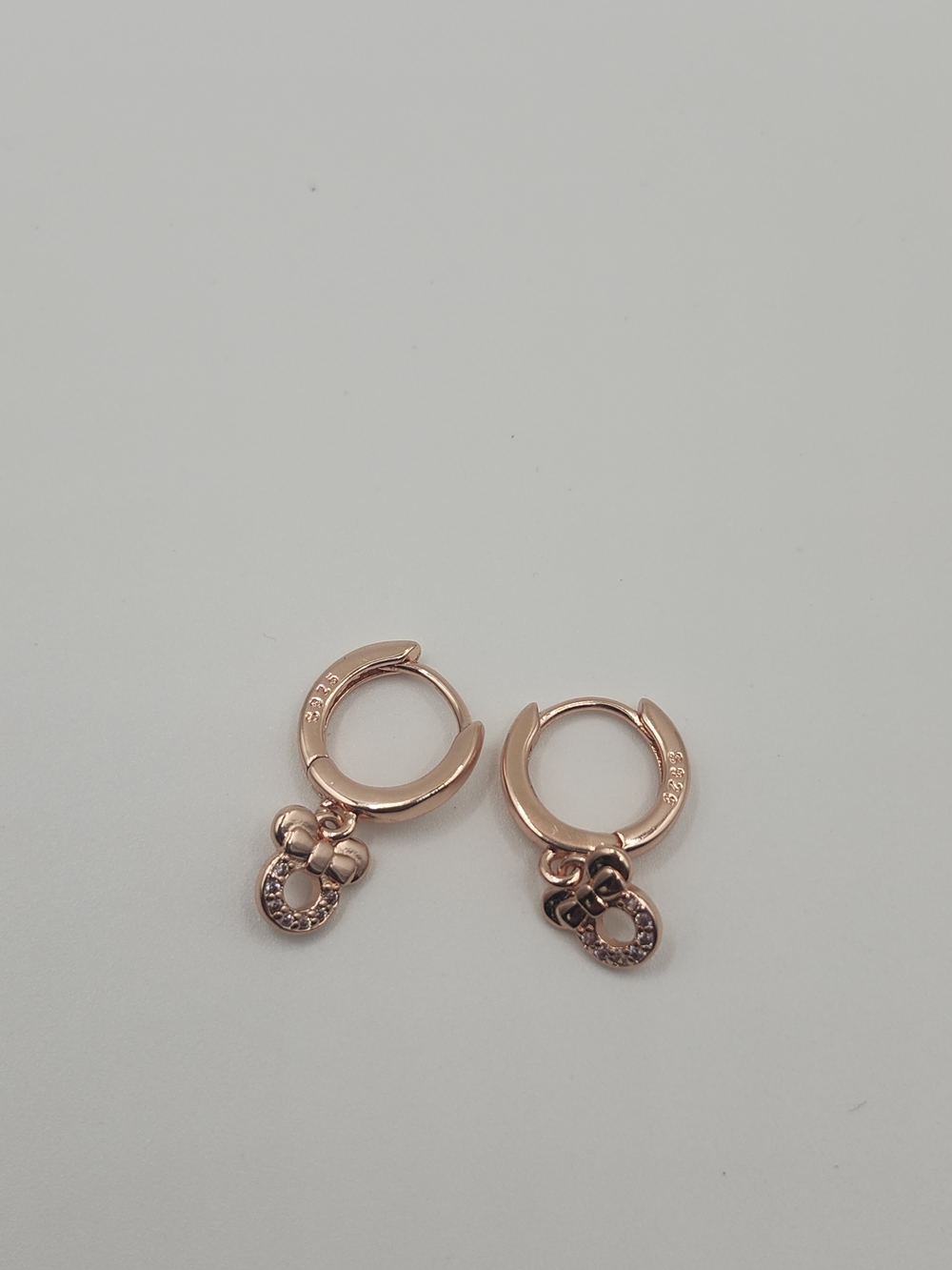 Disney .925 Minnie Mouse Huggie Hoop Earring